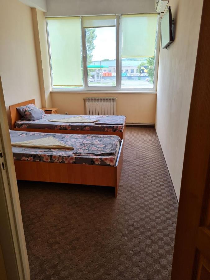 Готель Ас Берегово Kültér fotó